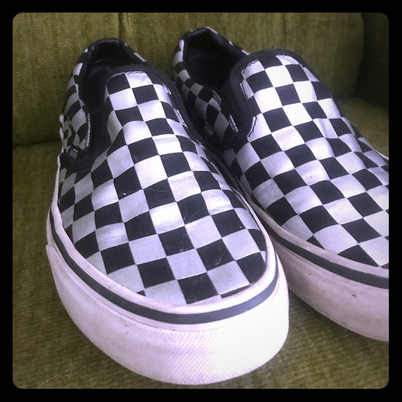 black and silver checkered vans